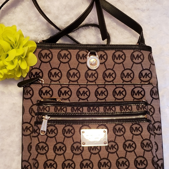 Sold - Picture 2 of 5